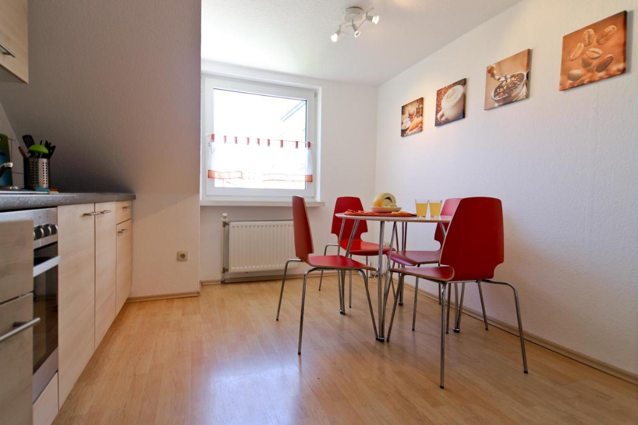 גלזנקירכן Top Ferienwohnung Veltins Arena מראה חיצוני תמונה