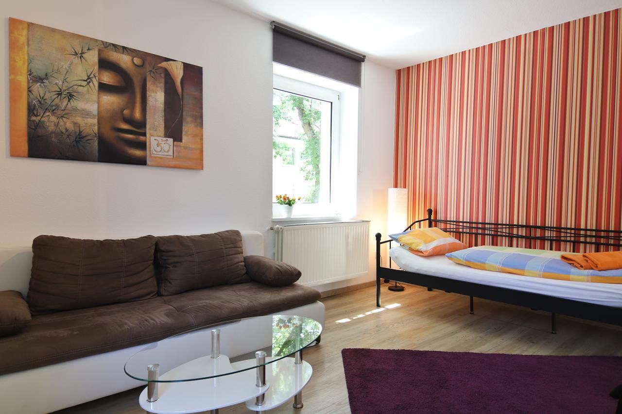 גלזנקירכן Top Ferienwohnung Veltins Arena מראה חיצוני תמונה